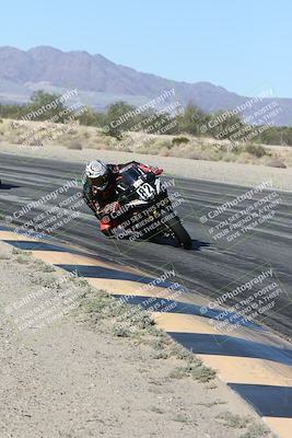 media/Dec-04-2025-Racers Edge (Thu) [[5ebc9f124d]]/2-A Group/1-Session 2 (Turn 7 Inside)/